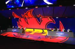 -Doinb巅峰对决，莎拉波娃与60激战TES分钟，比分优势明显胜负难料！的简单介绍